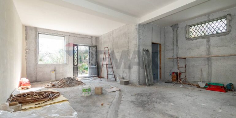 20251031120419-997476-13