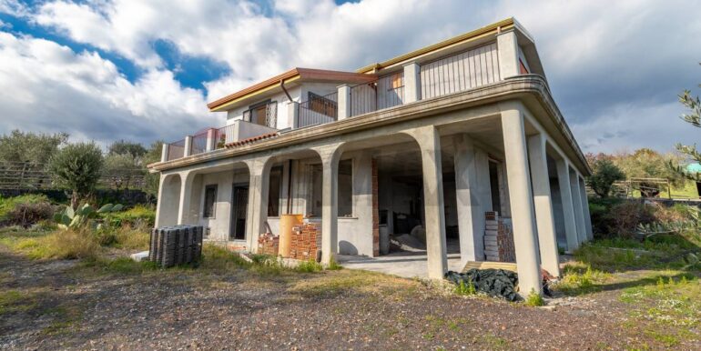 20251031120419-997476-17