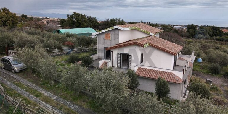 20251031120422-997476-38