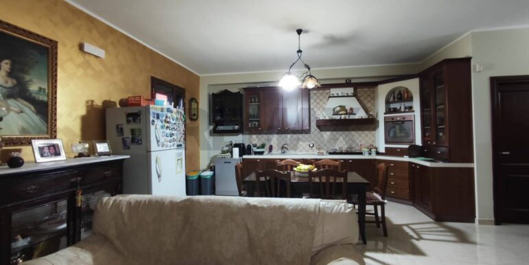 20251031174223-997609-7