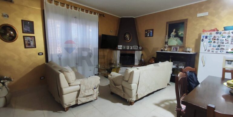 20251031174226-997609-9