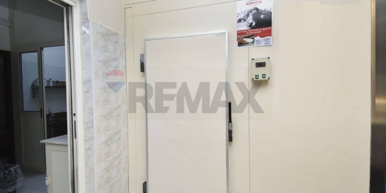 20251031182839-997630-15