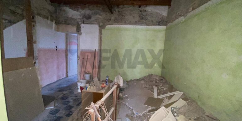 20251101110347-997407-21