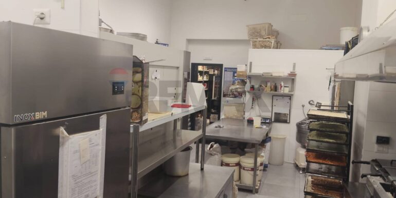 20251102182645-997705-17