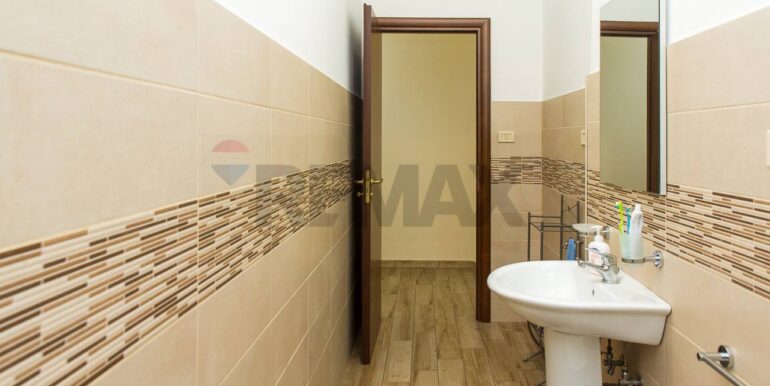 20251102205613-997713-13