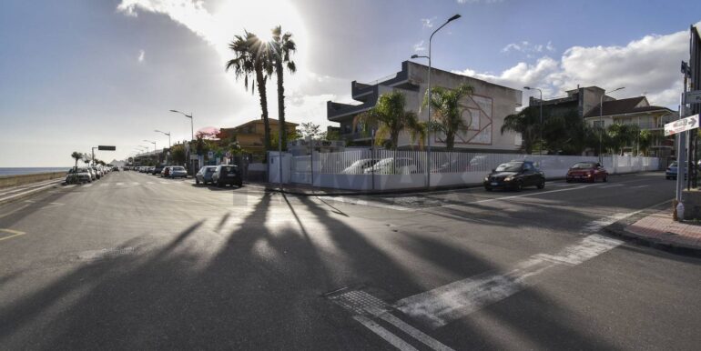 20251103111438-992038-3