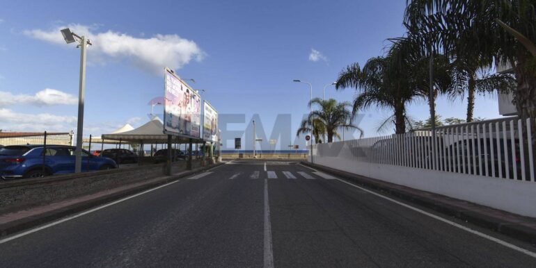 20251103111448-992038-7