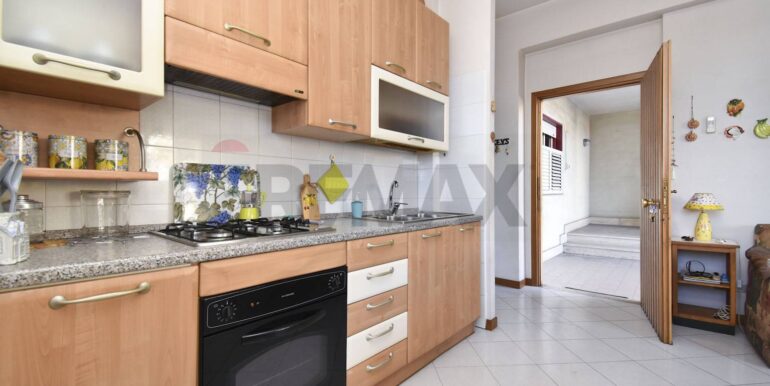 20251103111510-992038-15