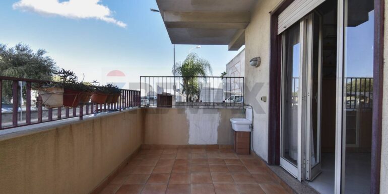 20251103111518-992038-18