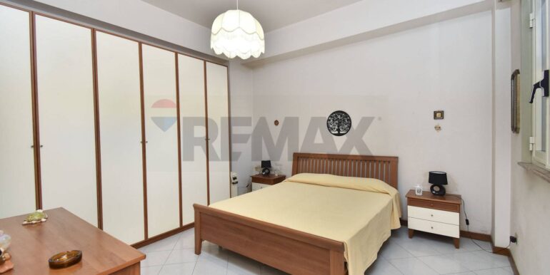 20251103111531-992038-23