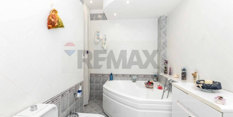 20251103122538-997823-21