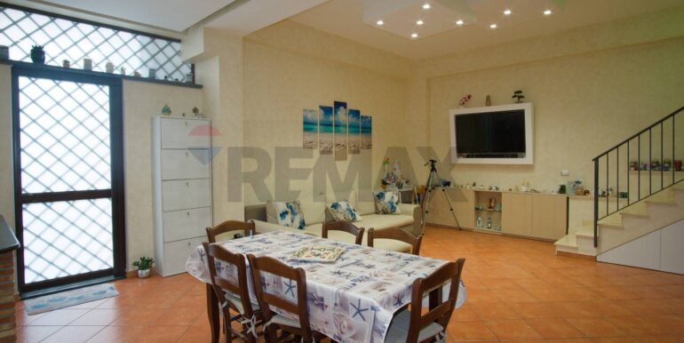 20251103125446-996835-11