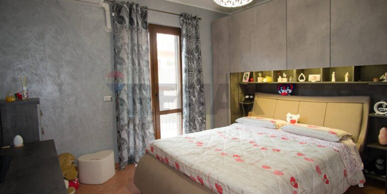 20251103125504-996835-16