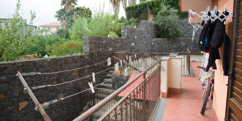 20251103125518-996835-21