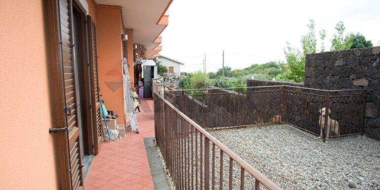 20251103125521-996835-22