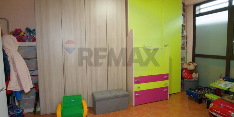 20251103125537-996835-27