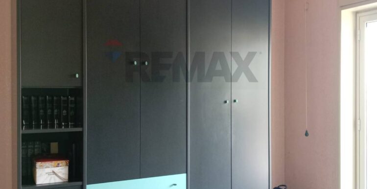 20251103174220-998262-12