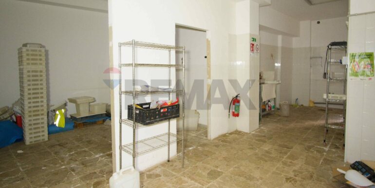 20251104125809-998439-7