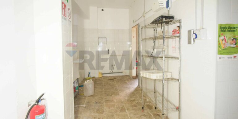 20251104125812-998439-8