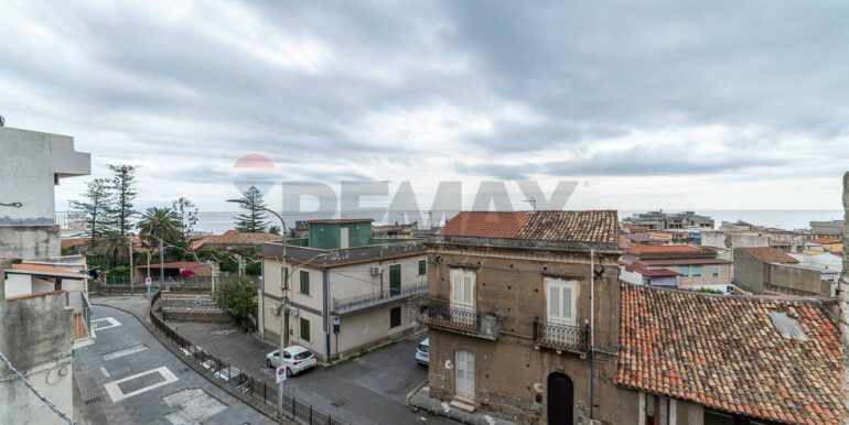 20251104151041-994793-20