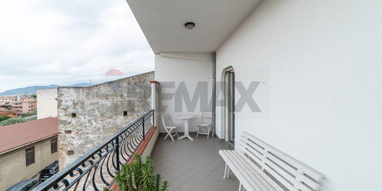 20251104151046-994793-22