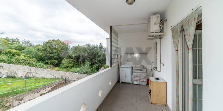 20251104151051-994793-24