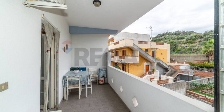 20251104151055-994793-25