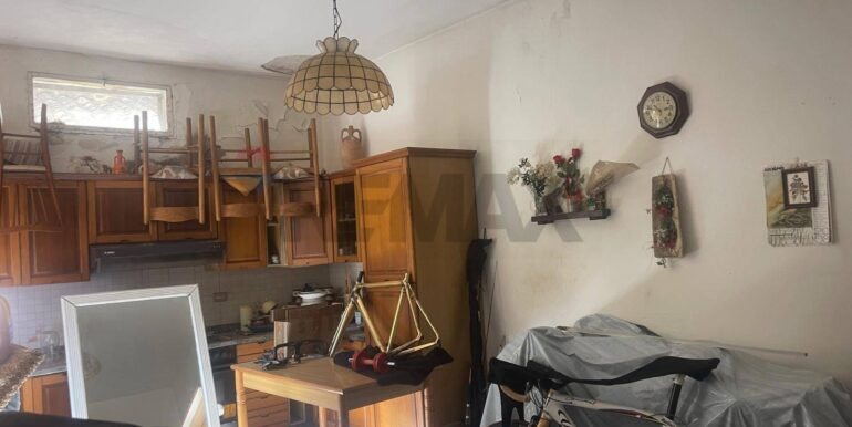 20251104180933-998329-18