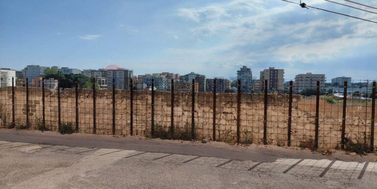 20251104181656-998539-5