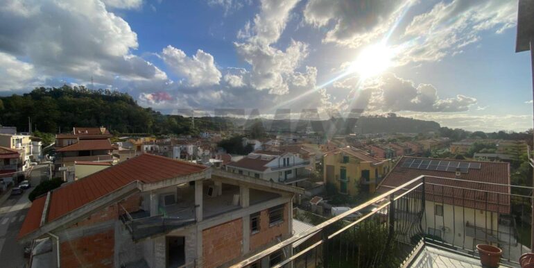 20251104194109-995495-8