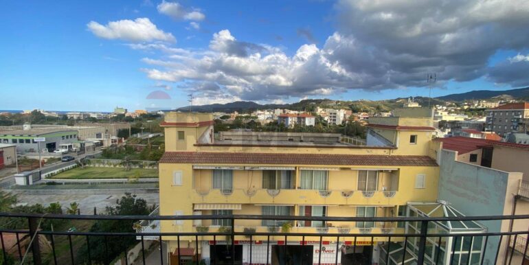 20251104194126-995495-15