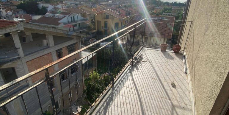 20251104194128-995495-16