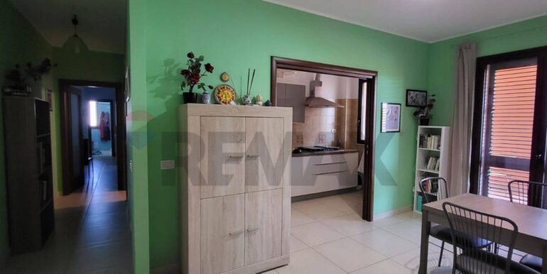 20251104224308-998809-1