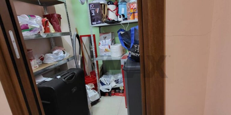 20251104224335-998809-14