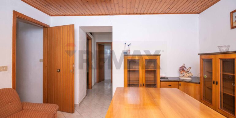 20251105103618-992565-6