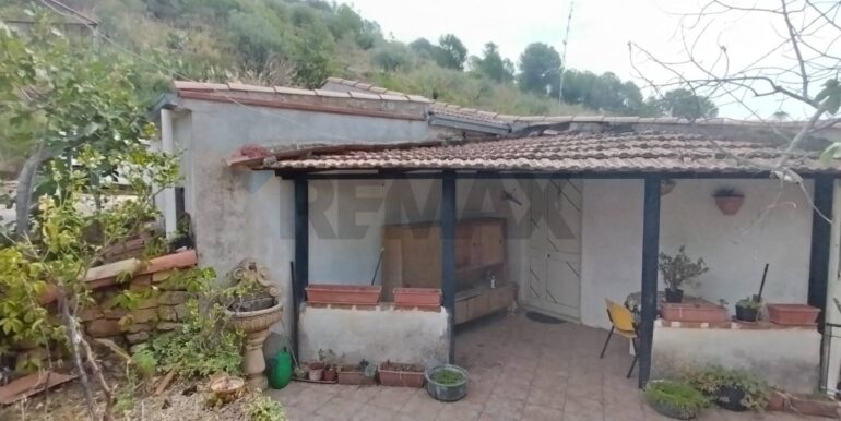 20251105114628-998881-1