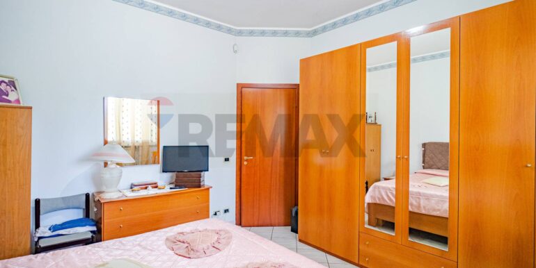 20251105174522-999039-15