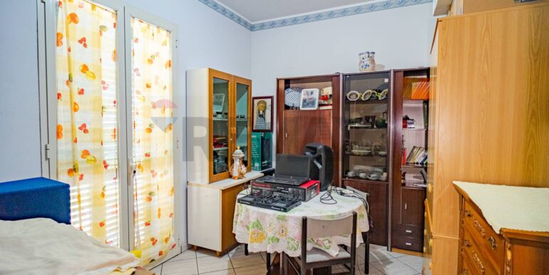 20251105174524-999039-24