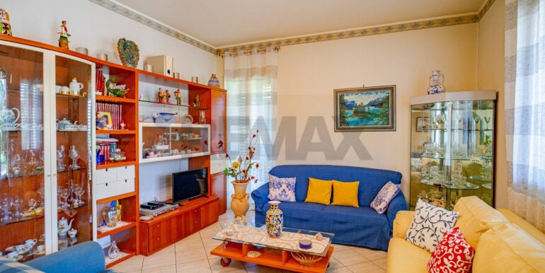 20251105174524-999039-28