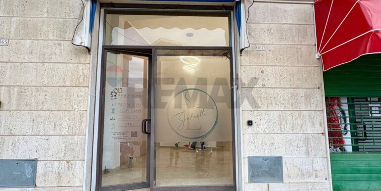 20251105180415-999086-3