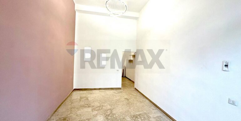 20251105180421-999086-5