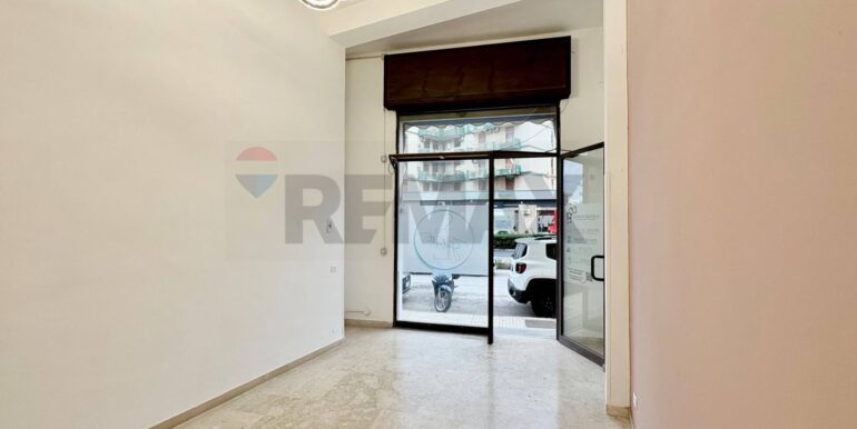 20251105180427-999086-7