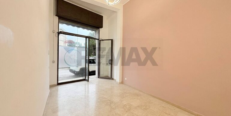 20251105180445-999086-14