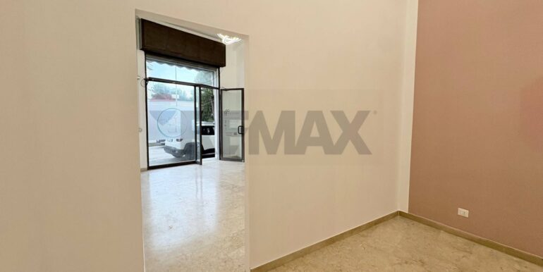 20251105180451-999086-16