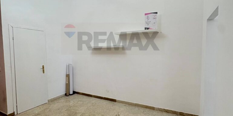 20251105180454-999086-17