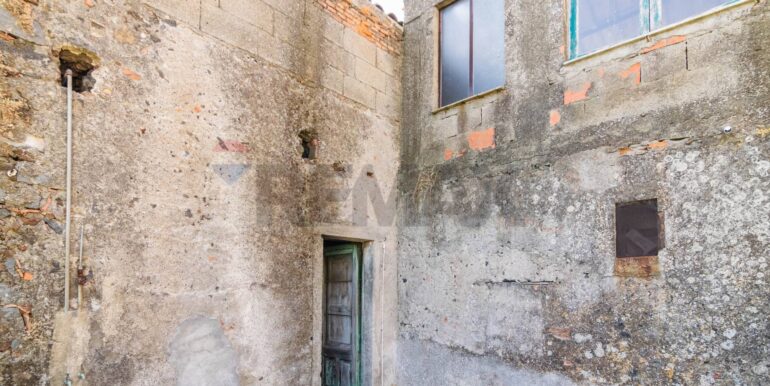 20251105183331-999103-24