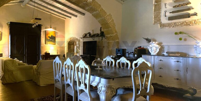 20251105190220-999117-12