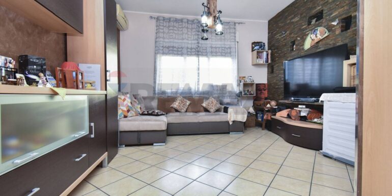 20251105191358-999115-7