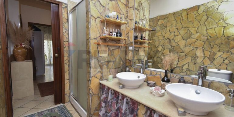 20251105191434-999115-16