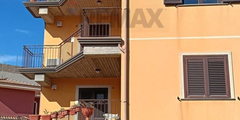 20251106182708-999245-1